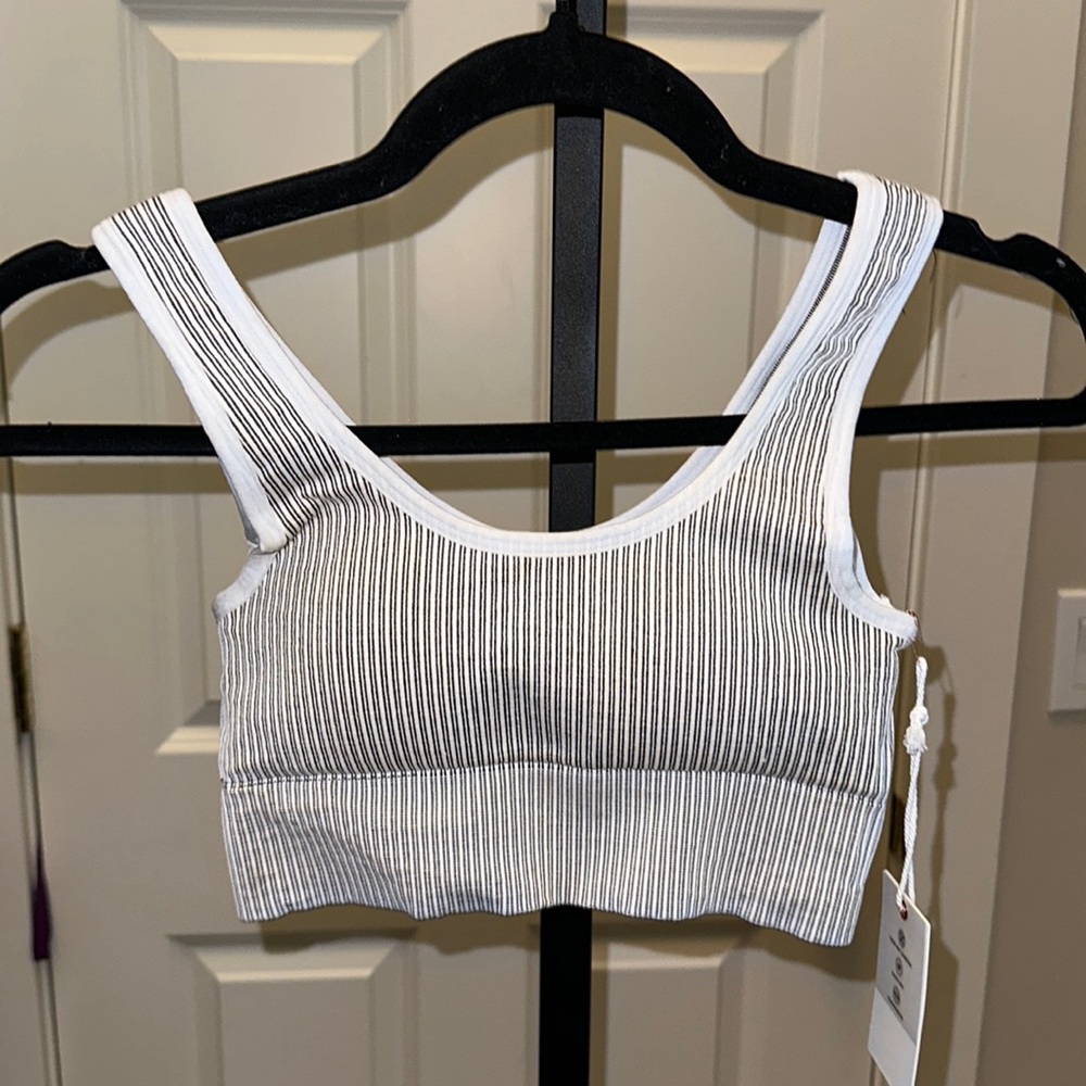 Good American Compression Sports Bra Ribbed Seamless Padded